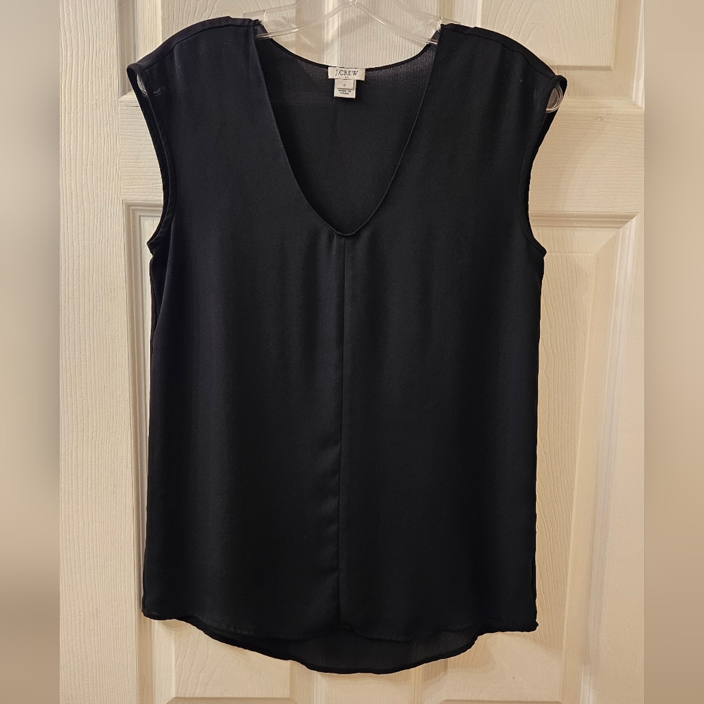 Jcrew cap sleeve shirttail top in black